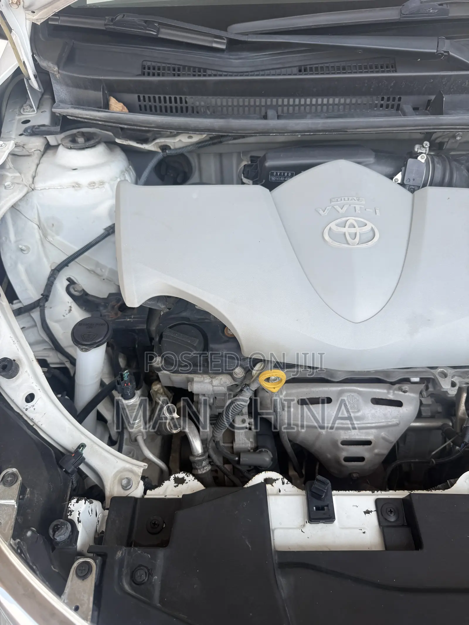 Toyota Yaris L Hatchback 3dr 2015 White
