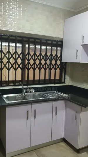 3bdrm Apartment in Ahenema Kokoben, Atwima Kwanwoma for rent