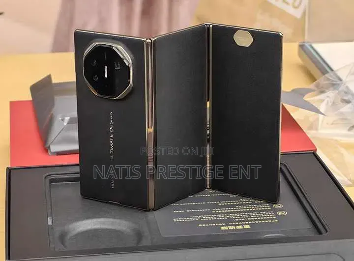 New Huawei Mate XT Ultimate Design 1 TB Black