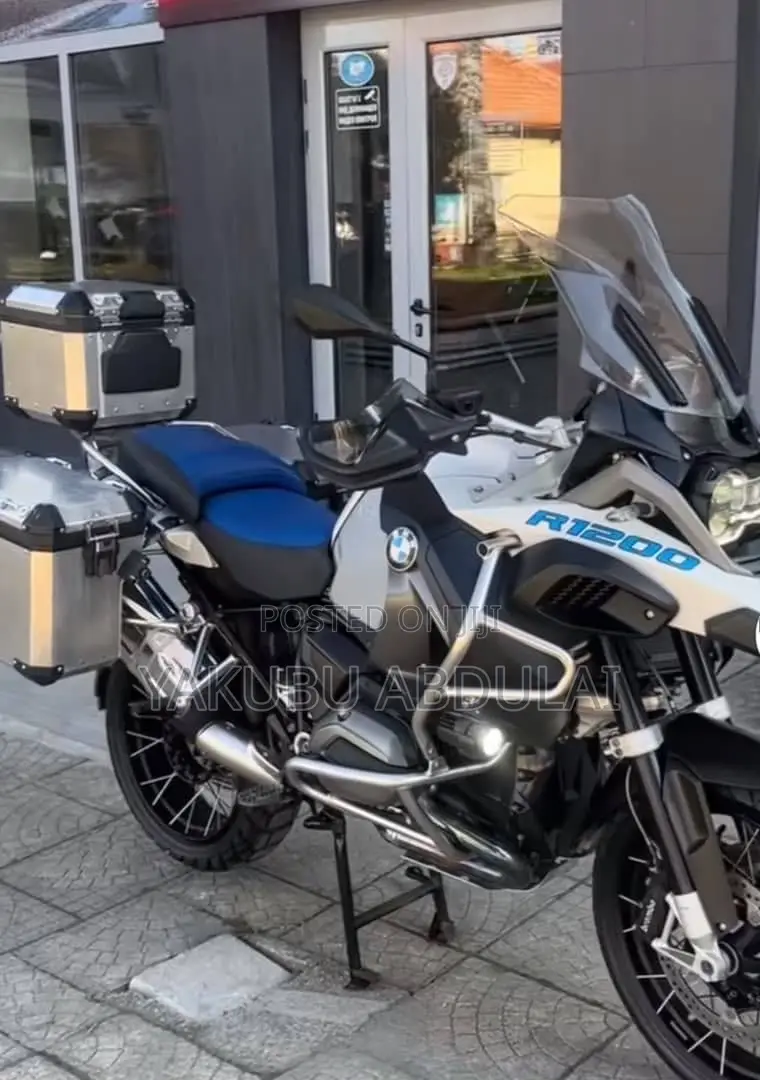 BMW R1200 GS Adventure 2024 Gray