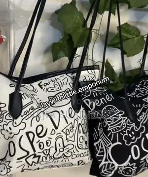Graffiti Tote Bags