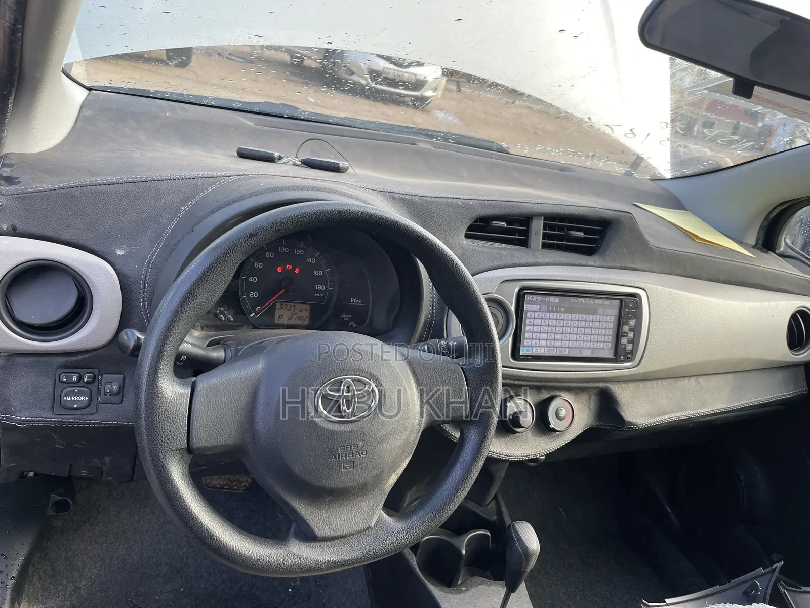 Toyota Vitz 1.3 FWD 3dr 2011 Green