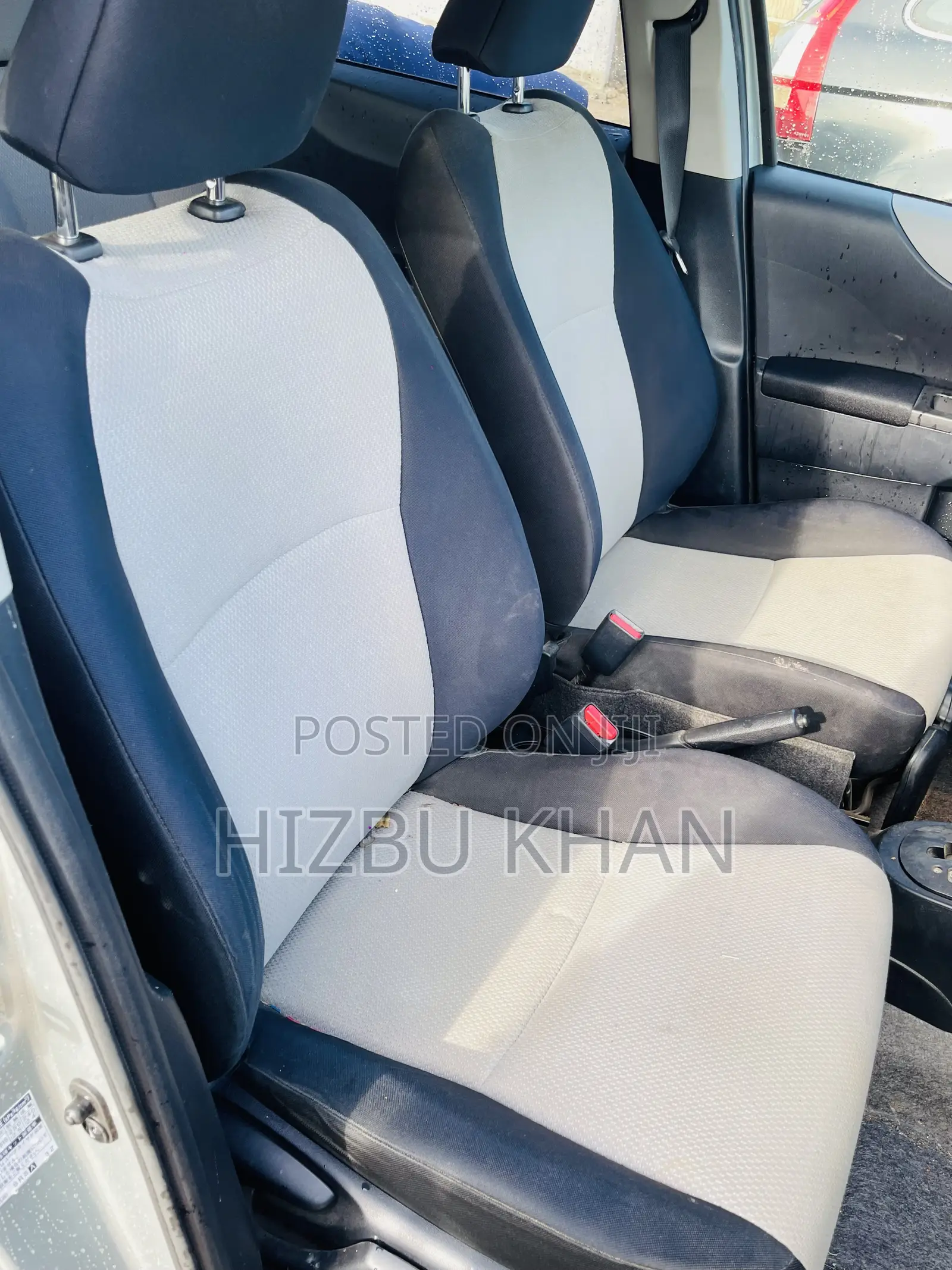 Toyota Vitz 1.3 FWD 3dr 2011 Green