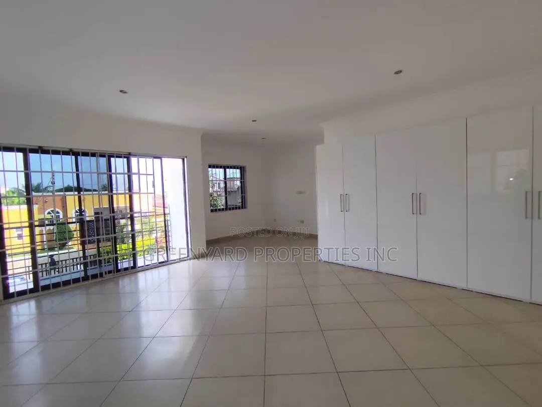 4bdrm House in 🇺🇸 American Hse, East Legon for rent
