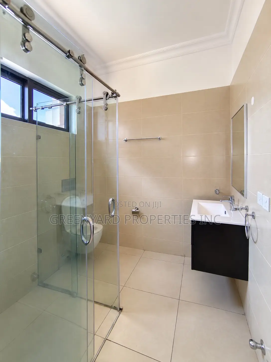 4bdrm House in 🇺🇸 American Hse, East Legon for rent