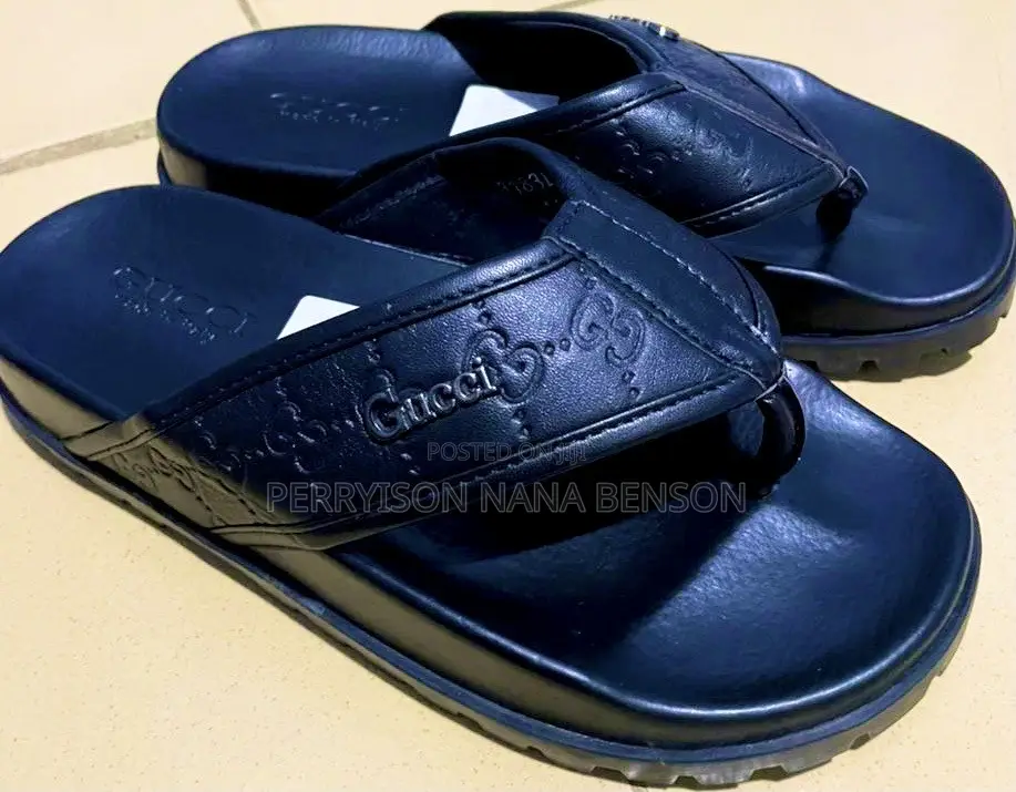 Men's Black Designer Flip Flop Slippers - Brand New