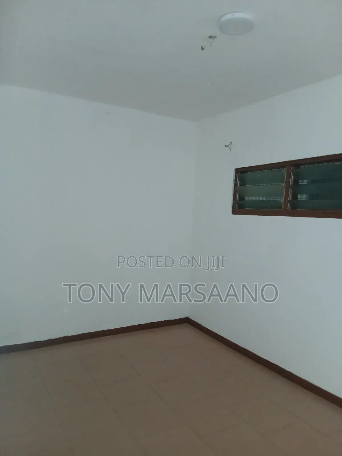 Studio Apartment in Westlegon, Medifem Area for rent