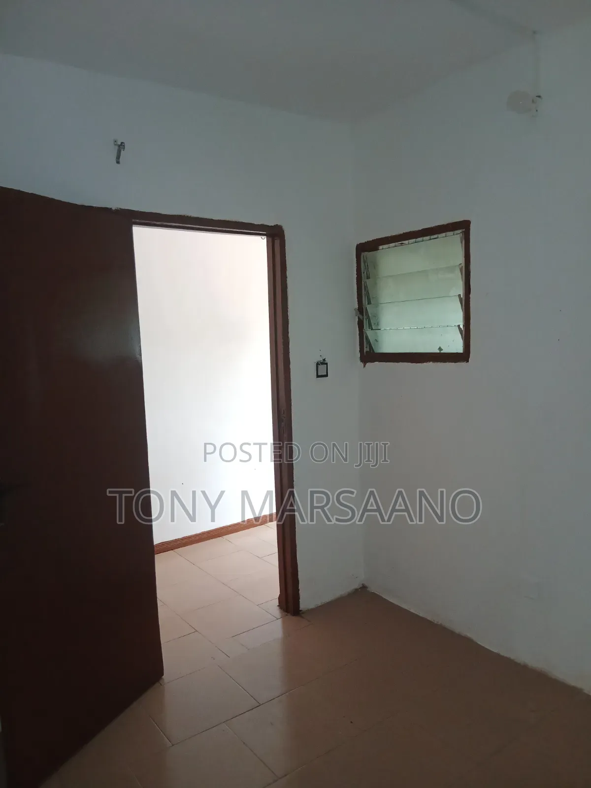 Studio Apartment in Westlegon, Medifem Area for rent