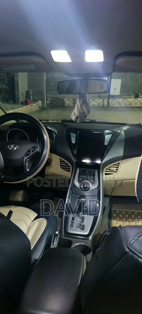 Hyundai Elantra GLS Sedan FWD (1.8L 4cyl 6A) 2013 Black