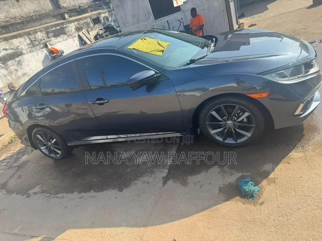 Honda Civic EX-L 2021 Gray