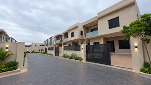 4bdrm House in East Airport, Accra Metropolitan for sale