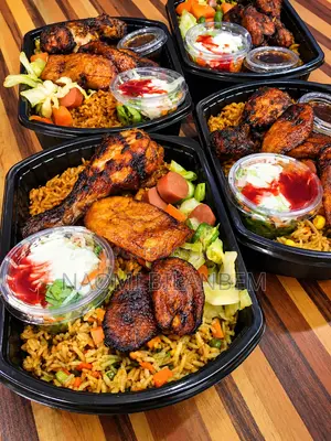 Jollof Rice & Fried Rice With Chicken – Food Delivery in Accra
