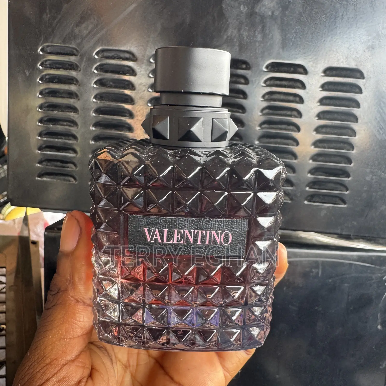 Valentino Donna Born in Roma Intense