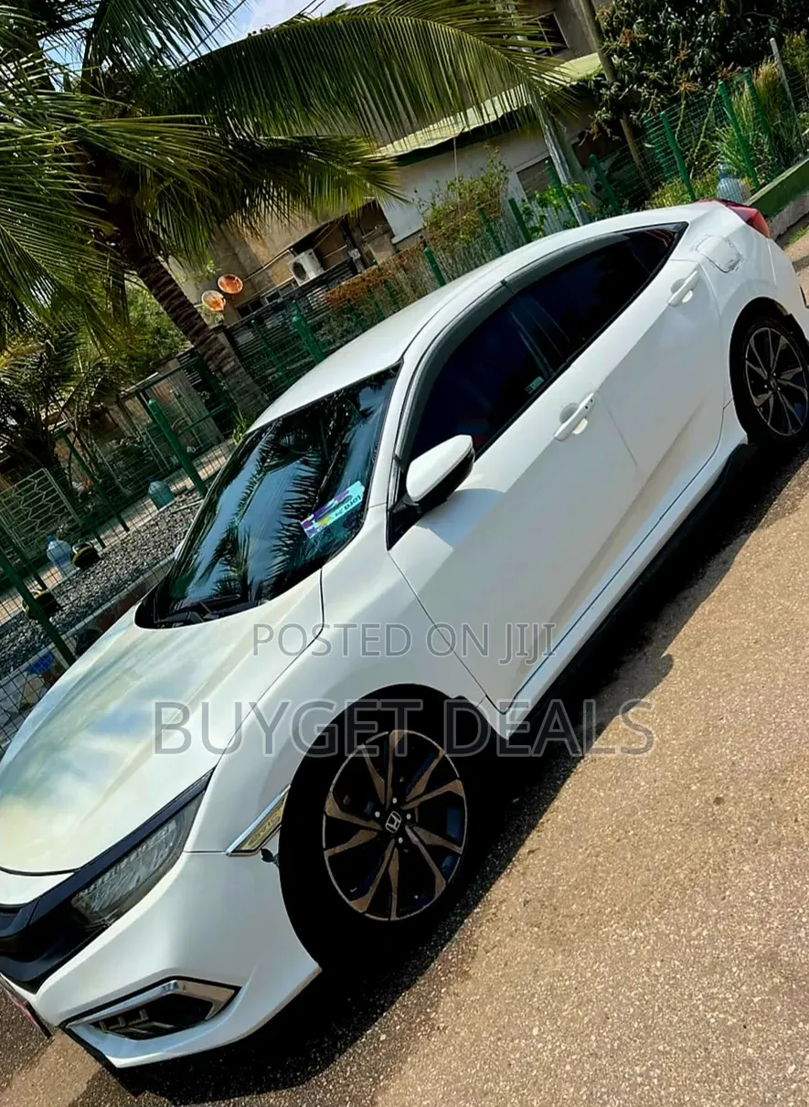 Honda Civic Sport 2021 White