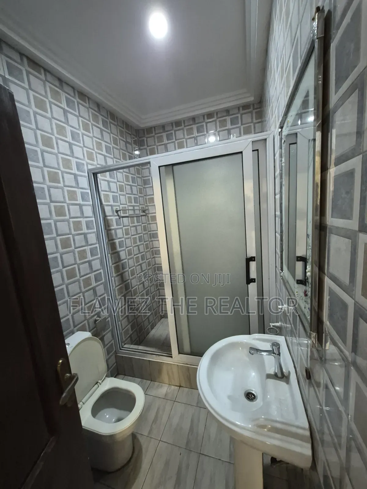 4bdrm Duplex in Acp Franco Side, Pokuase for rent