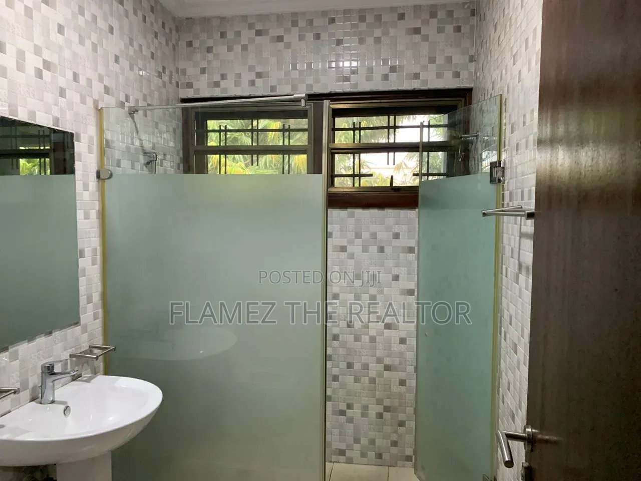 4bdrm House in Mile 7 Area for rent