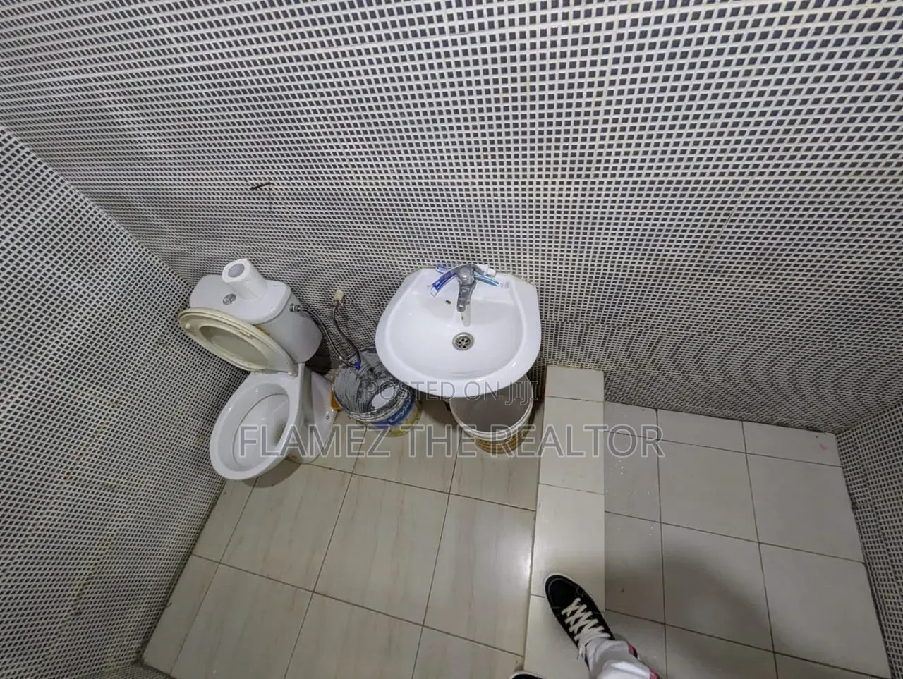 4bdrm House in Mile 7 Area for rent