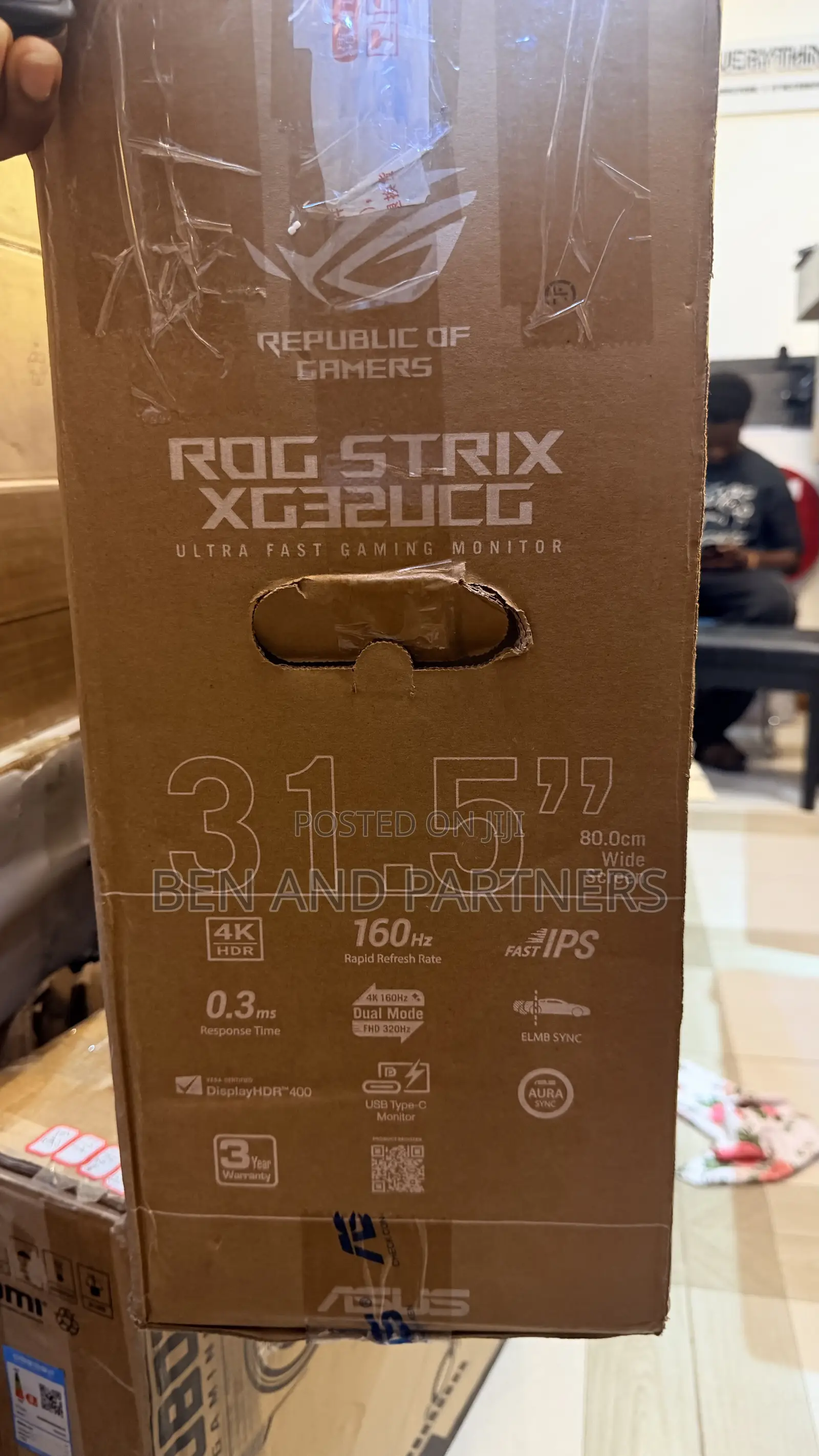 ASUS ROG 32", 4K 160Hz, Fast IPS, USB-C, G-Sync Gaming Monitor.