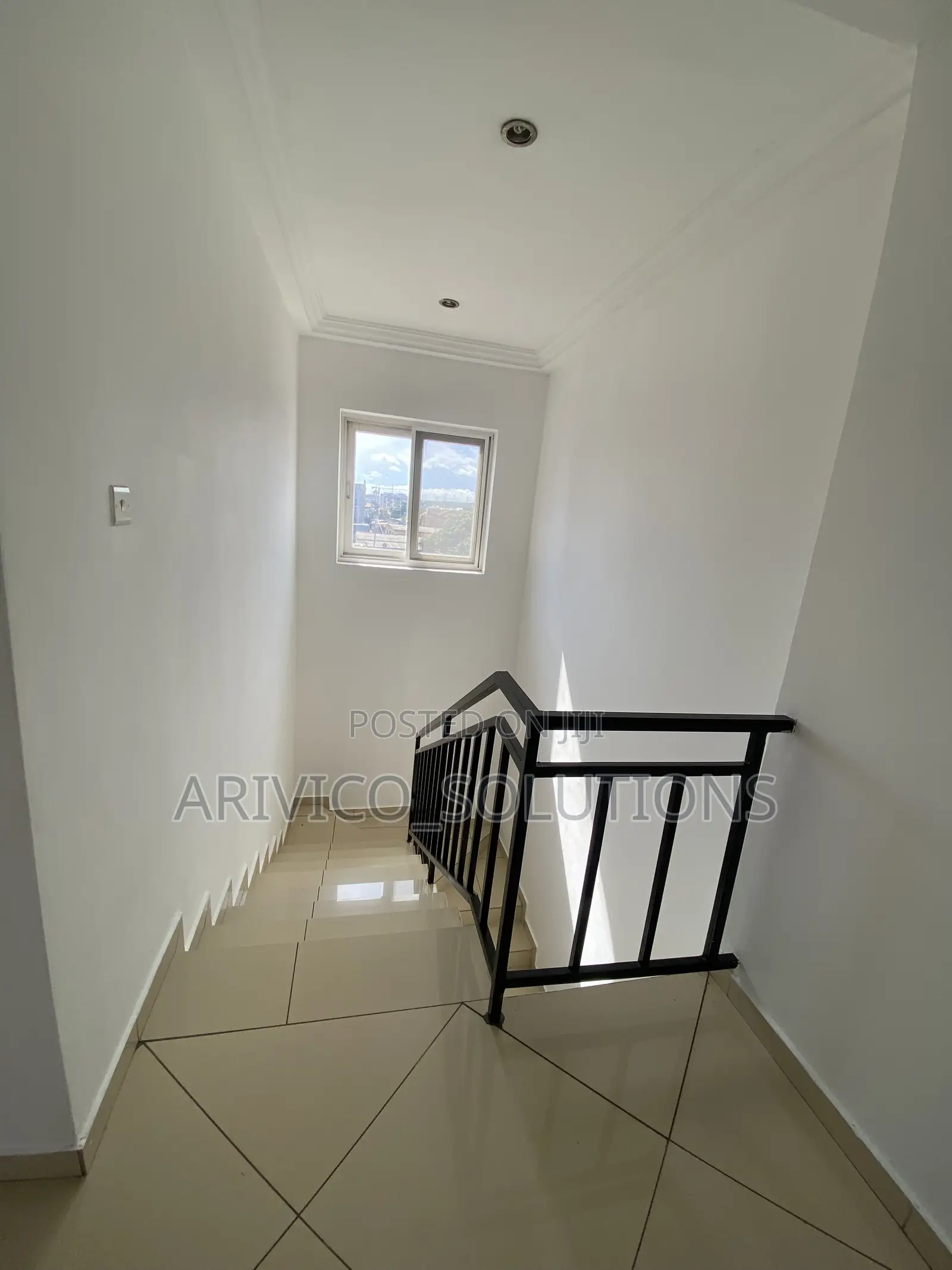 Furnished 3bdrm Townhouse / Terrace in East Legon, Boundary Road Area