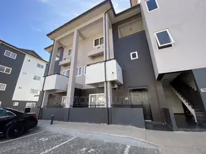 Furnished 3bdrm Townhouse / Terrace in East Legon, Boundary Road Area