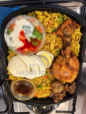 Jollof Rice & Fried Rice With Chicken – Food Delivery in Accra