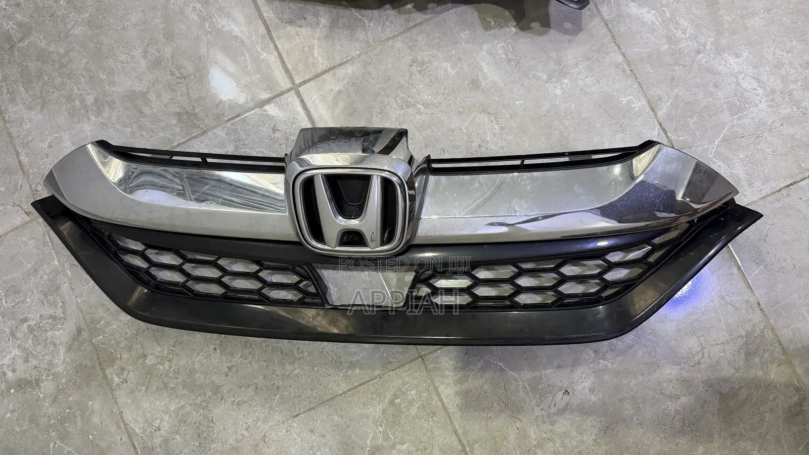 Top Grille for Honda CRV 2017-2019