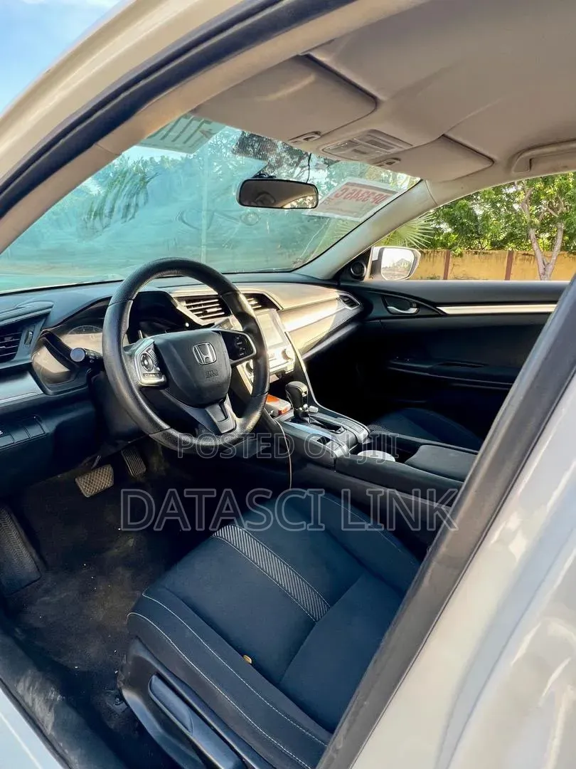 Honda Civic 2018 White
