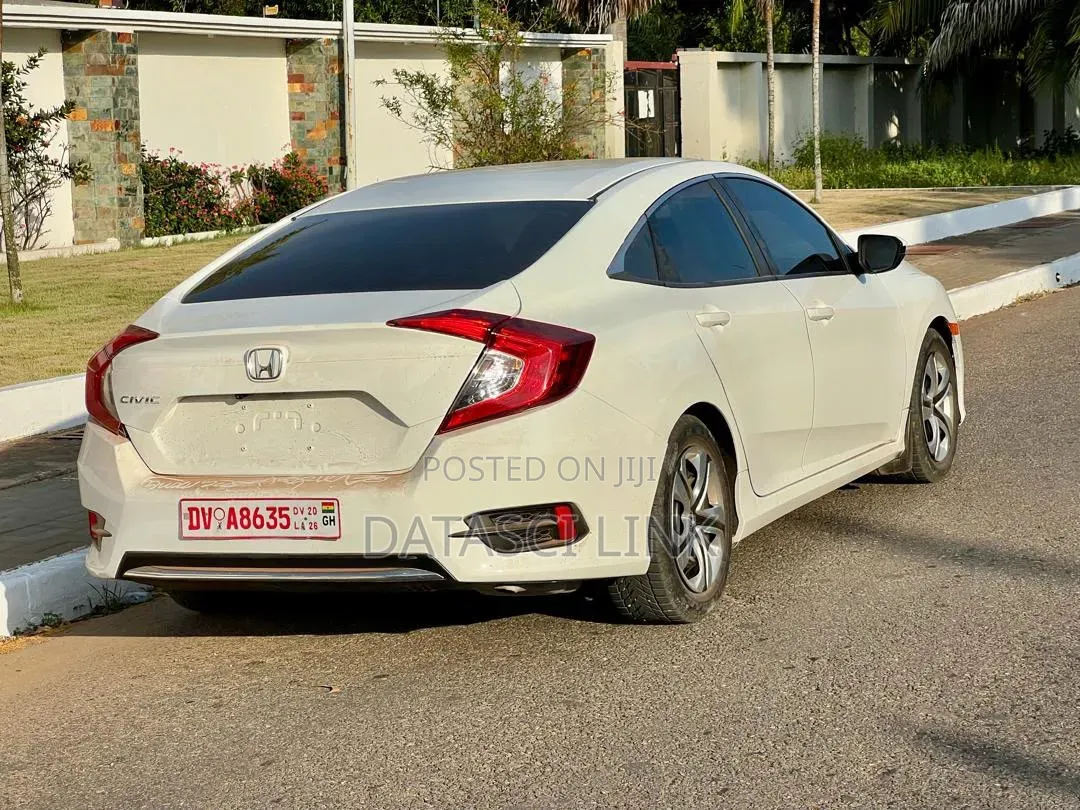 Honda Civic 2018 White