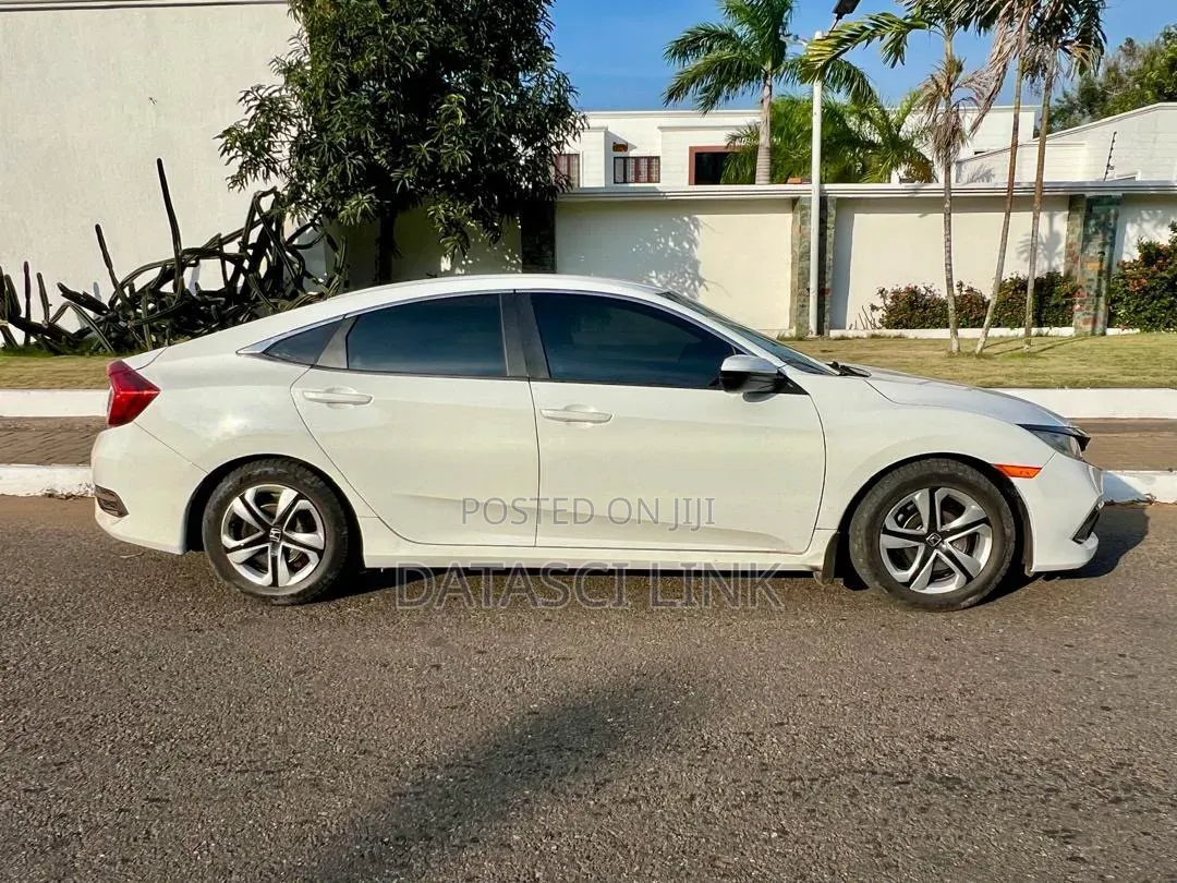Honda Civic 2018 White