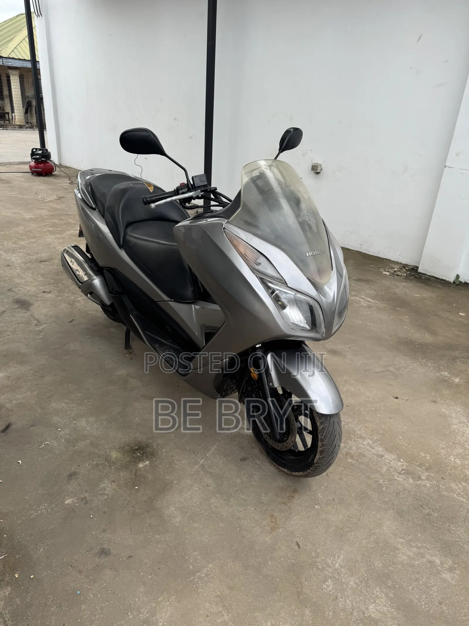 Honda Forza 2016 Gray