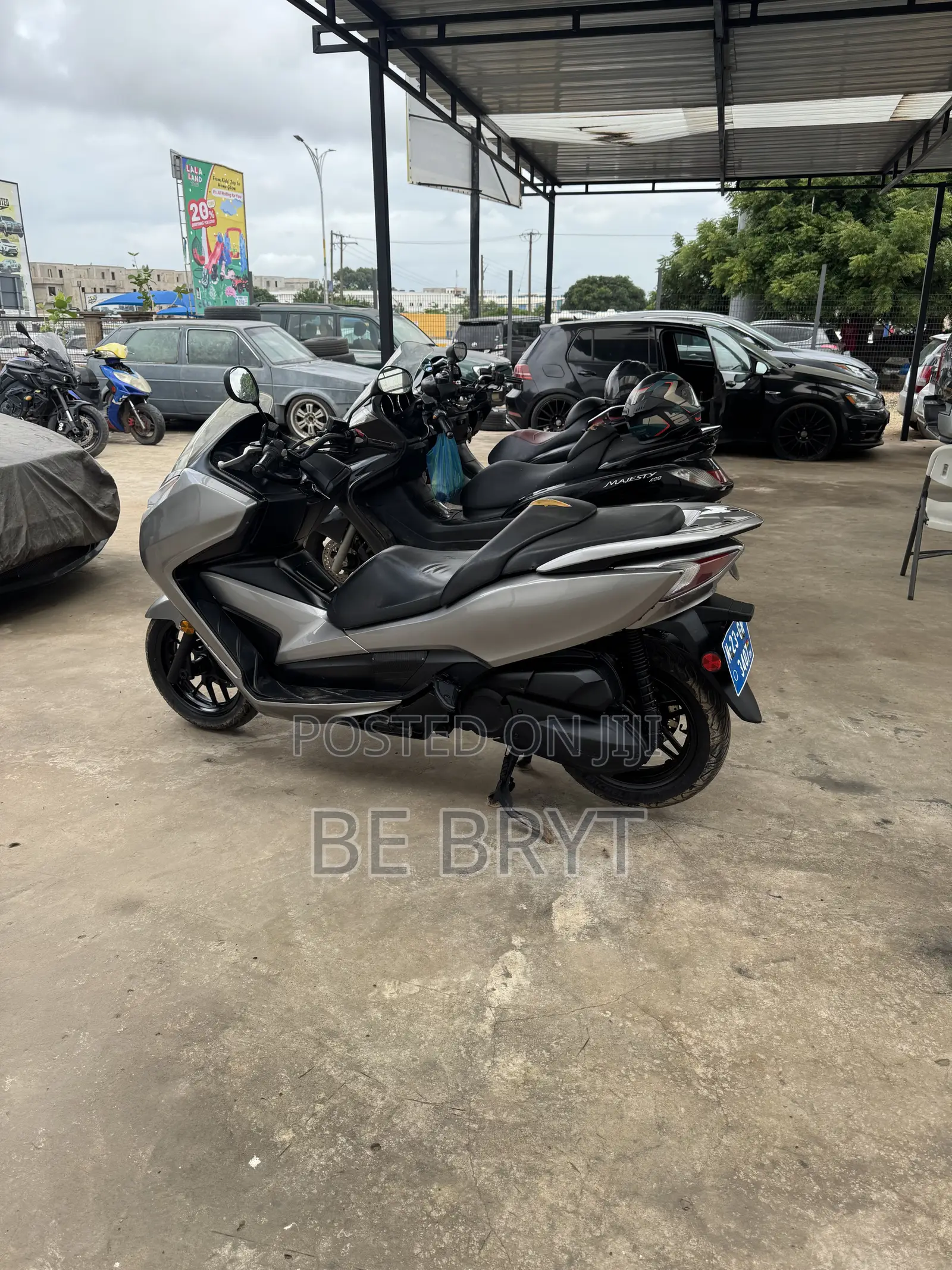 Honda Forza 2016 Gray