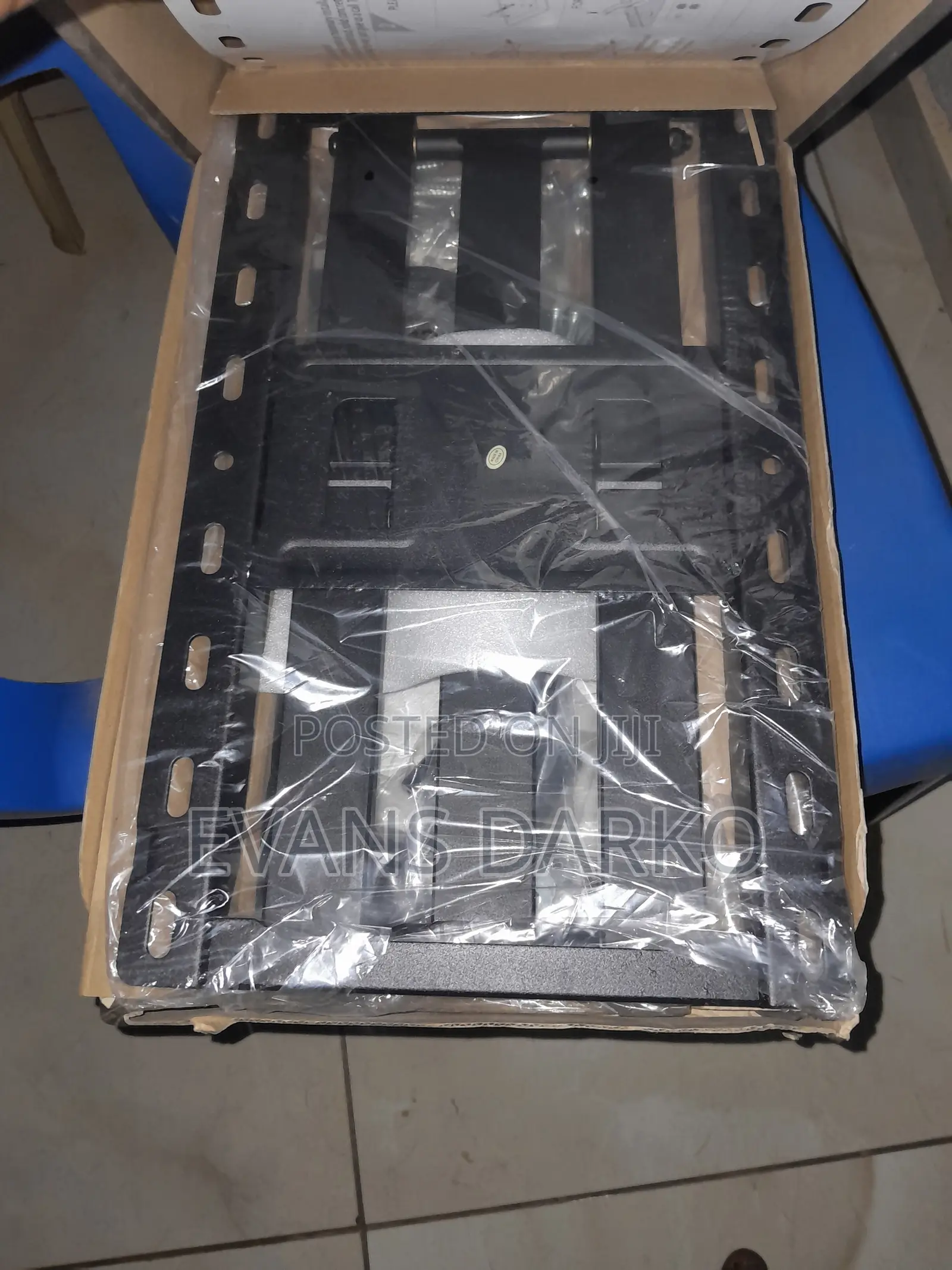USX-Mount Articulating TV Wall Mount - Boxed & Clean
