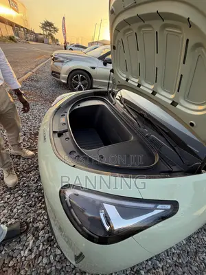 Xiaomi YU7 2025 Green