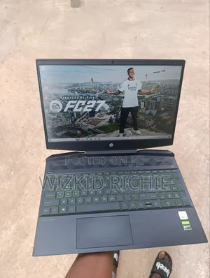 Laptop HP Pavilion 15 8GB Intel Core i5 HDD+SSD 512GB