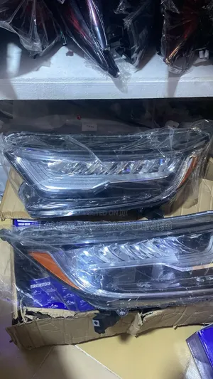 Honda//Toyota Classic 2016 - 2026 Headlight and Rear Light Wholesale