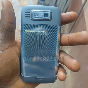 Nokia E72 Gray