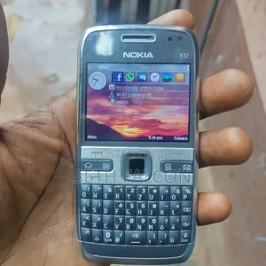 Nokia E72 Gray