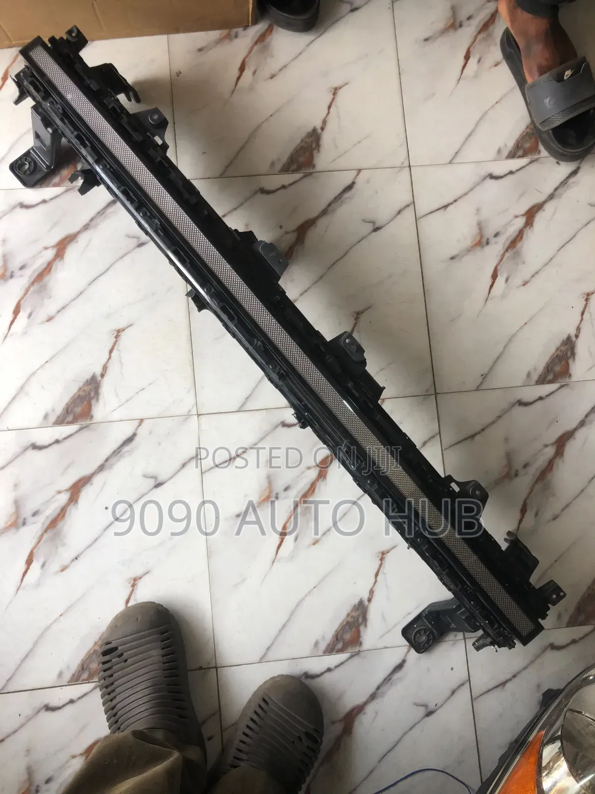Hyundai Santa Fe 2024, 2025 LED Center Headlight Grille | Foreign Used