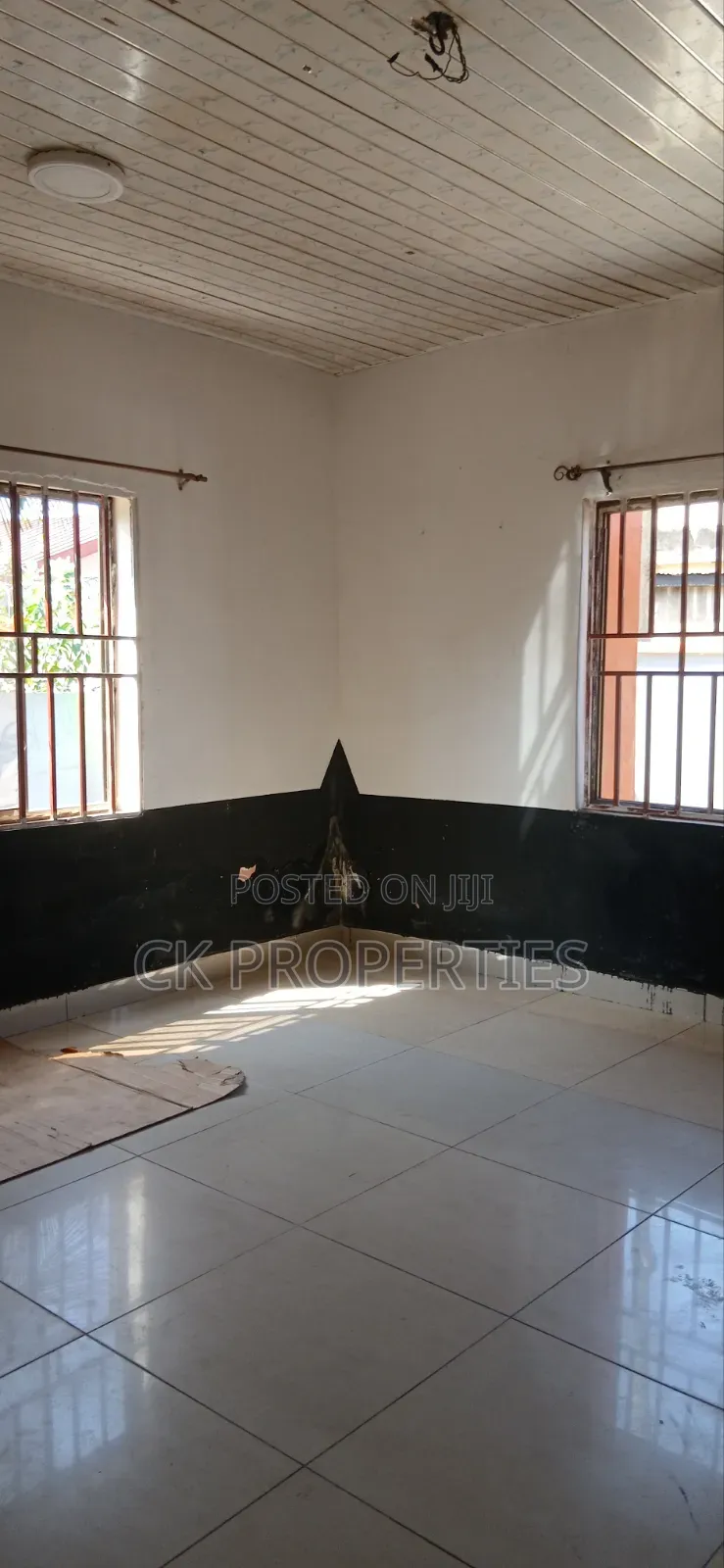 Mini Flat in Parakuo Estate for rent