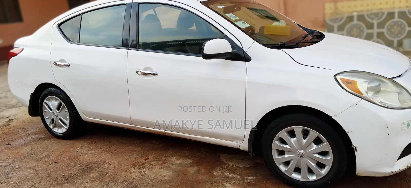 Nissan Versa 1.6 SV Sedan 2012 White
