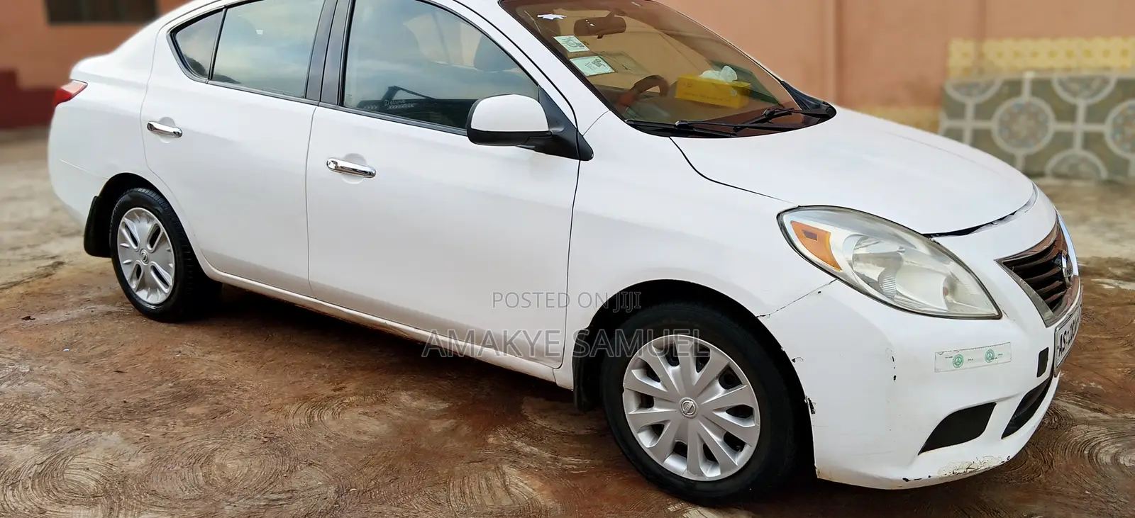 Nissan Versa 1.6 SV Sedan 2012 White
