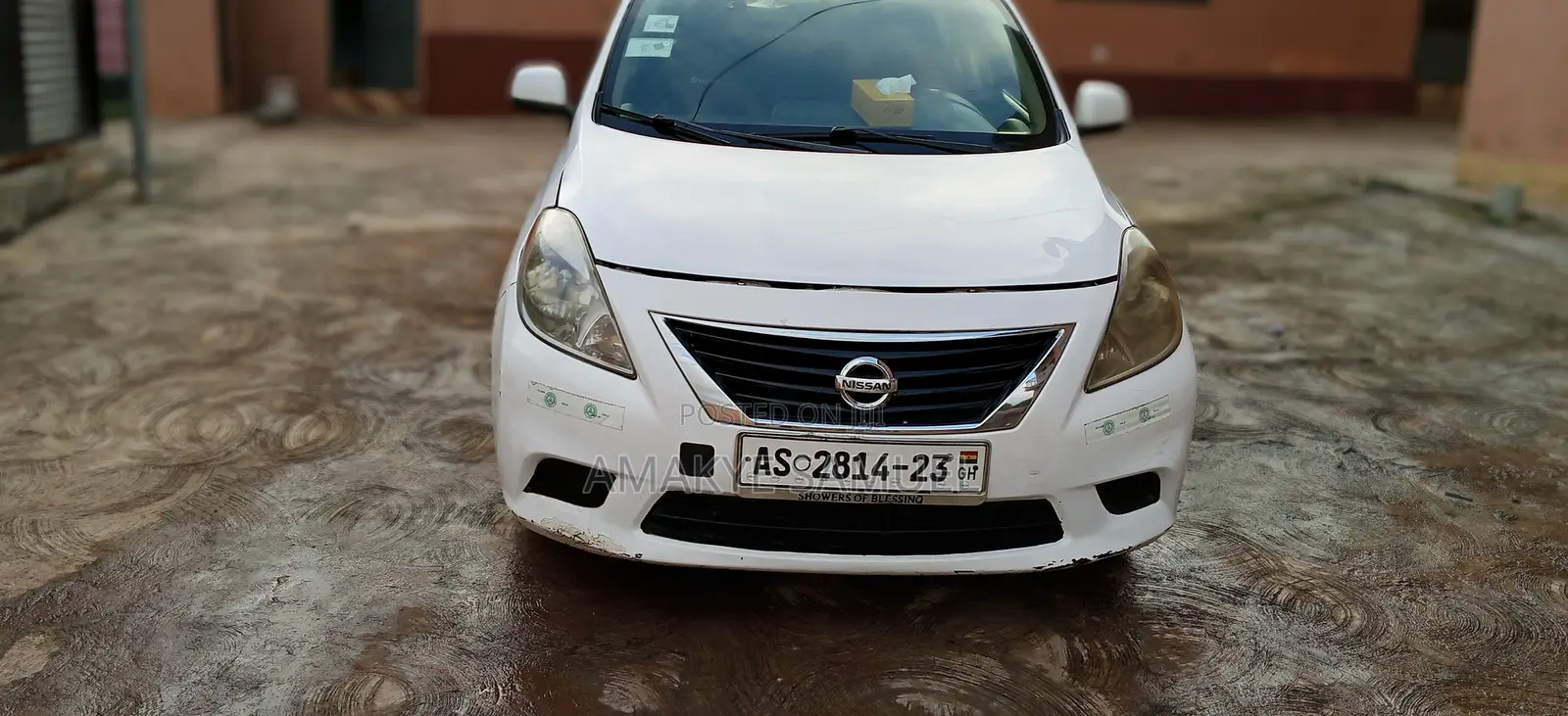 Nissan Versa 1.6 SV Sedan 2012 White