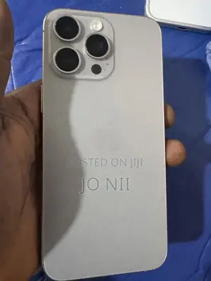 Apple iPhone 15 Pro Max 256 GB Silver