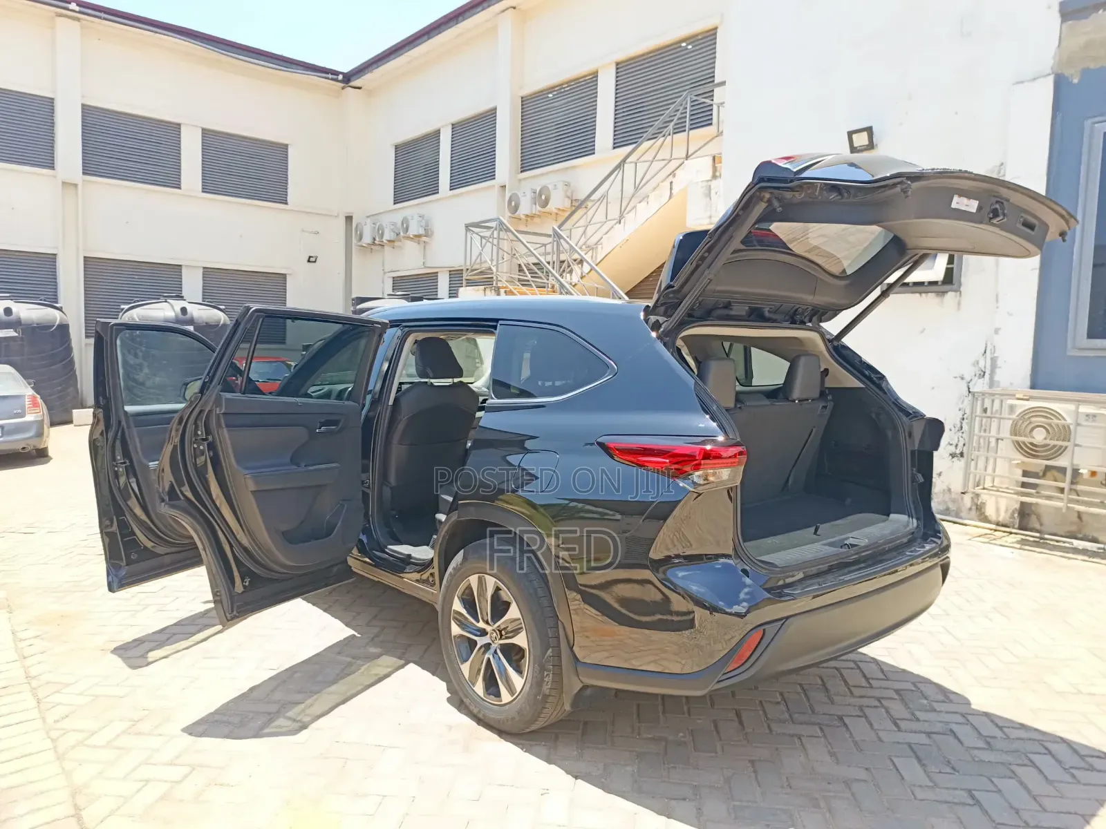 Toyota Highlander XLE 2022 Black
