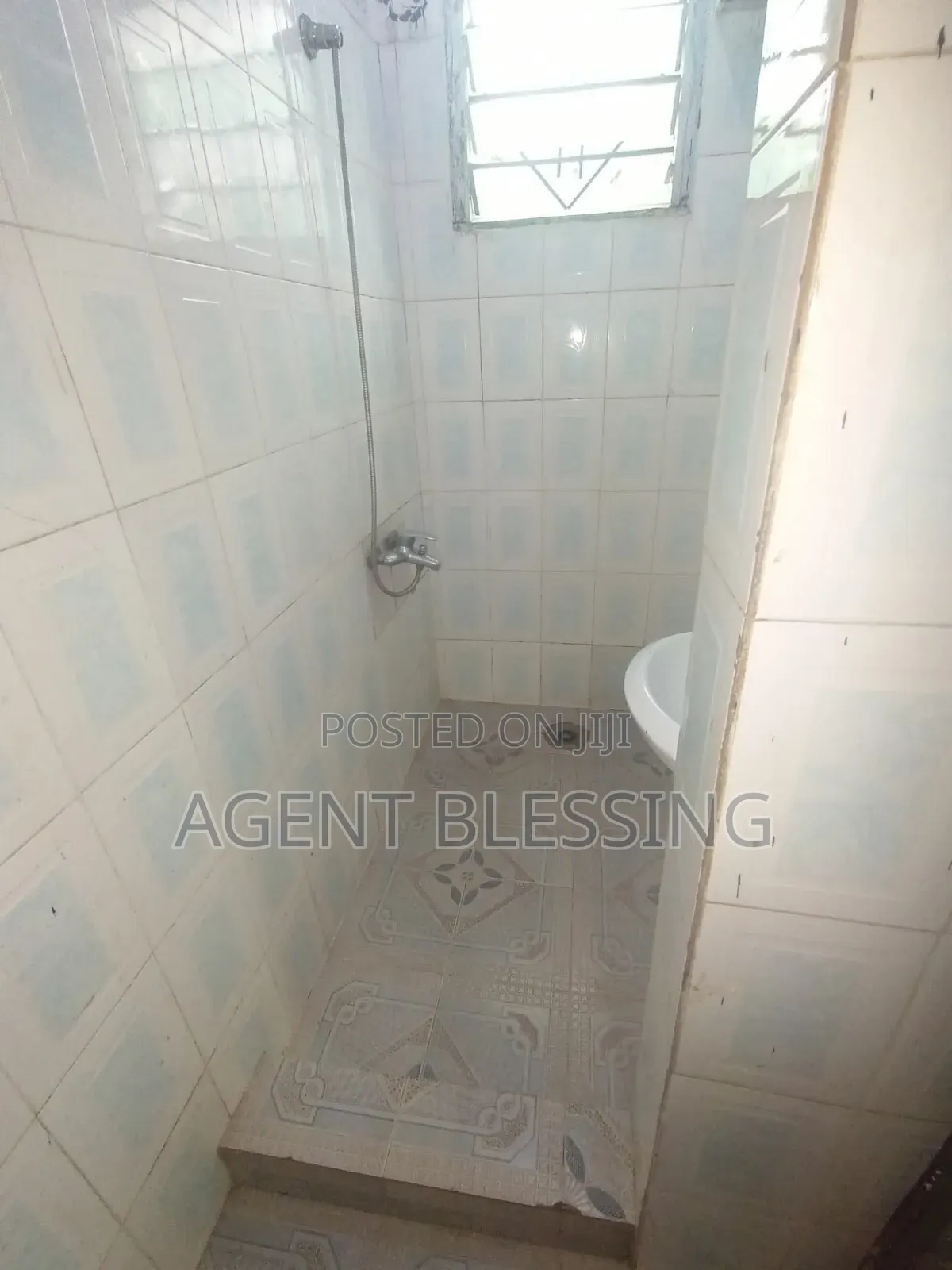 1bdrm Apartment in Golf City, Community 25 for rent
