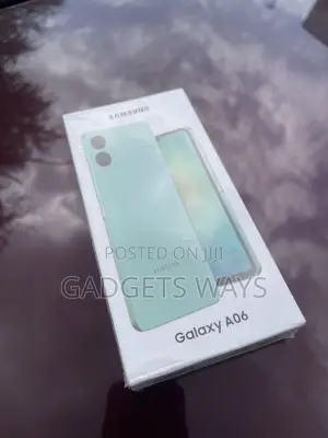 New Samsung Galaxy A06 5G 128 GB Green