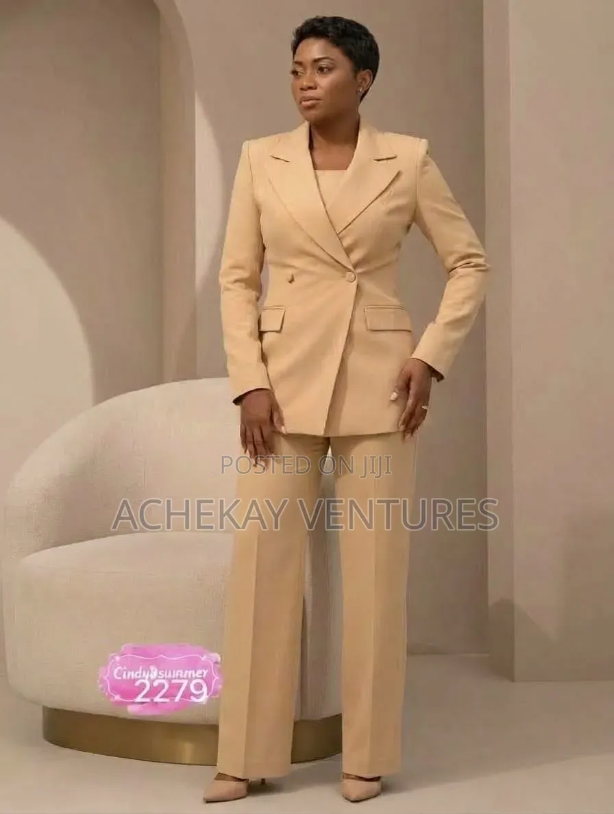 Luxury Ladies Suits Designed Jam Suits.