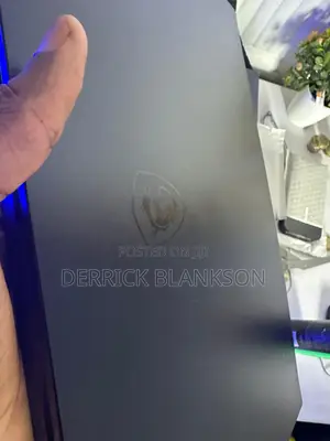 Laptop MSI GS66 Stealth 10UH 16GB Intel Core i7 SSD 1T
