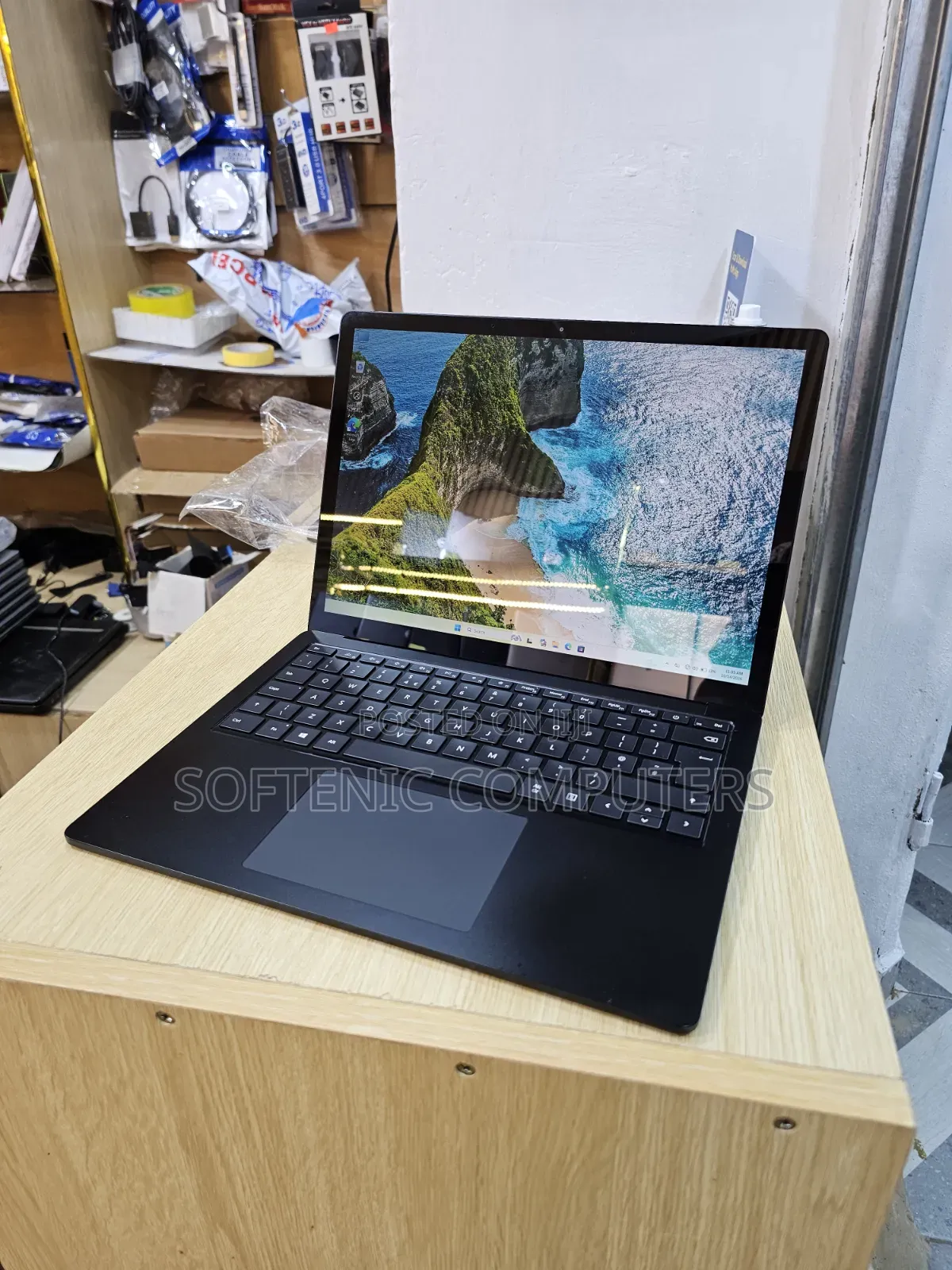 Laptop Microsoft Surface Laptop 8GB Intel Core i5 SSD 256GB