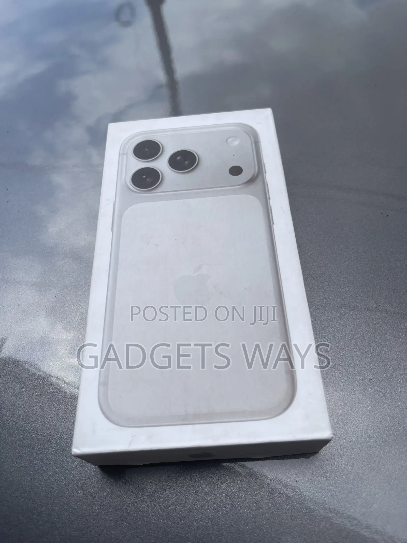 New Apple iPhone 17 Pro Max 1 TB Silver